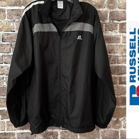 Russell Athletic Other - 🌻 Russell Athletics Lightweight Windbreaker